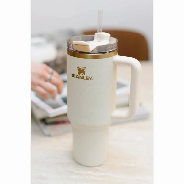 STANLEY Quencher Pipetli Termos Bardak 1.18 Lt Beyaz
