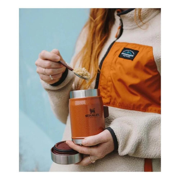 Stanley Klasik Paslanmaz Çelik Yemek Termosu Kaşıklı 0,40 LT Kil Rengi
