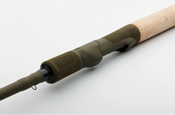 SAVAGE GEAR SG4 Shore Game 8'1''/2.46 m / 7-21g 2 Parça Spin Kamış