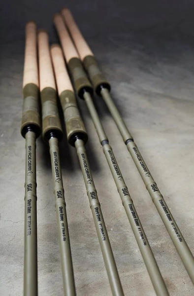 SAVAGE GEAR SG4 Shore Game 8'1''/2.46 m / 7-21g 2 Parça Spin Kamış