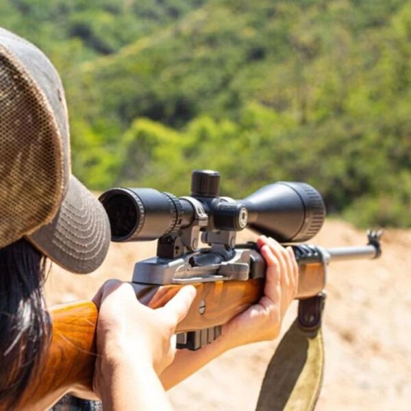 BARSKA VARMINT AO MİL DOT 6-24X50 Dürbün